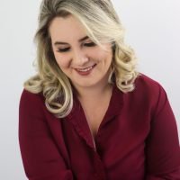 Dra. Monique Dias